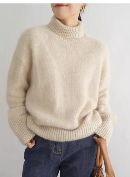 Minimalist Turtleneck Wool Sweater