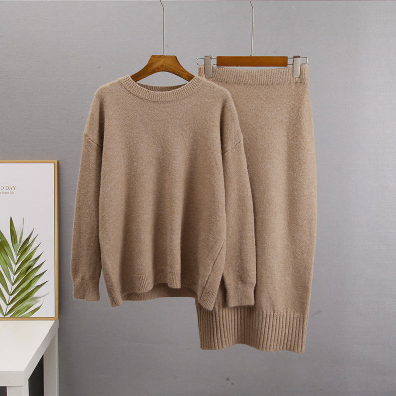 Elegant Cashmere Cardigan Set